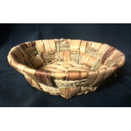 Gevlochten mandje van bananenblad 19cm x 6cm
